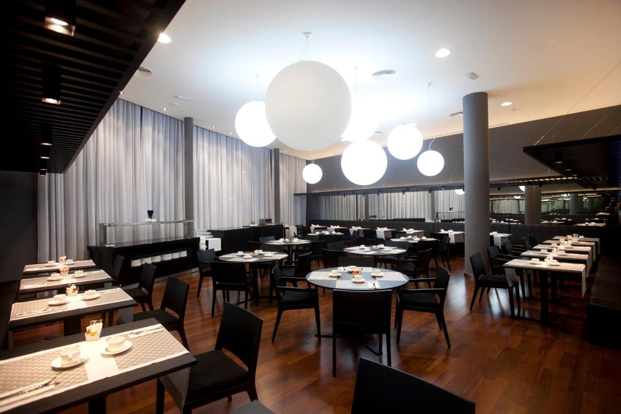 Hotel Carris Marineda A Coruna Luaran gambar